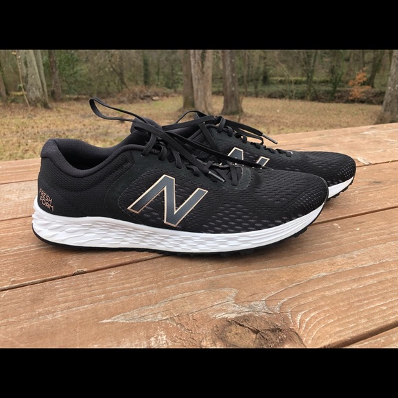 New Balance Fresh Foam Arishi V2 Running Shoes - Picture 3 of 8